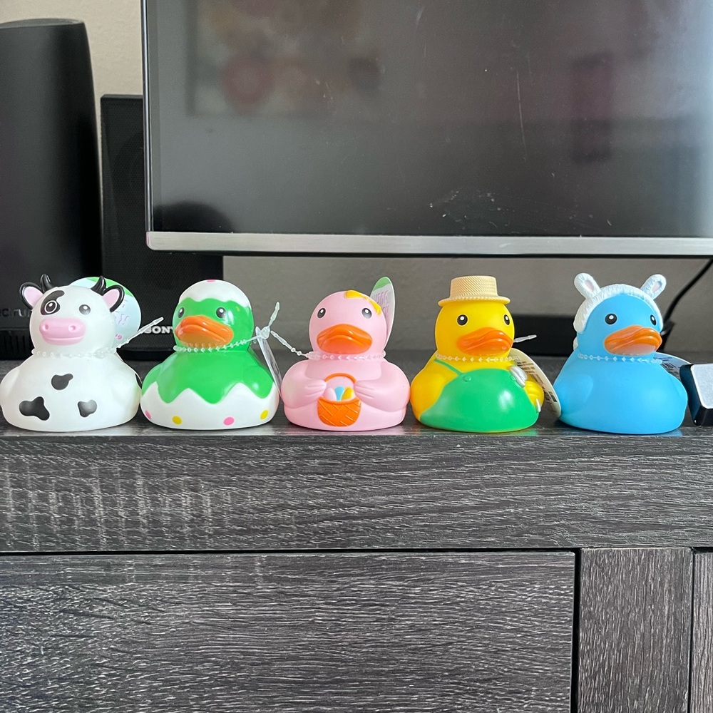 2025 Spring Easter Target Bullseye Mini Ducks SET OF 5🐇